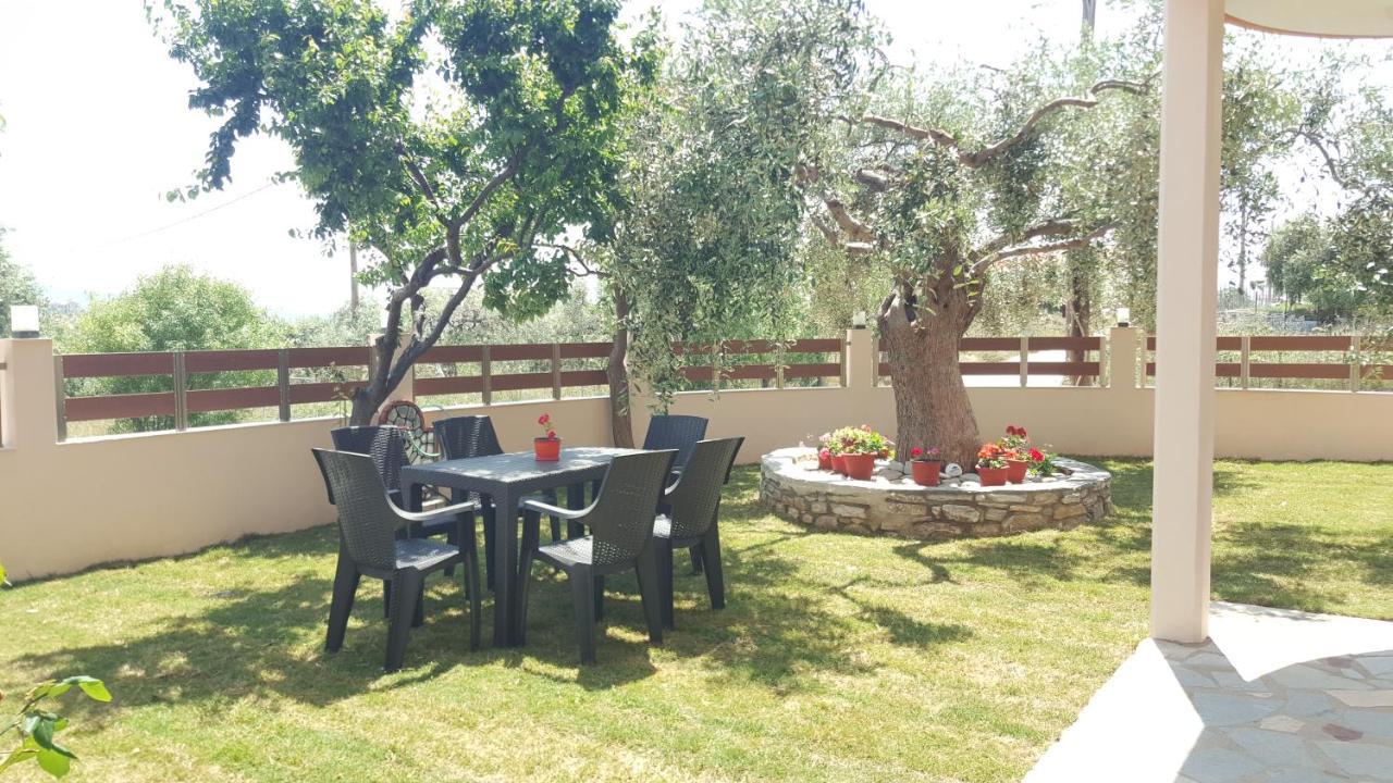 Villa Rafaela يميناريا المظهر الخارجي الصورة