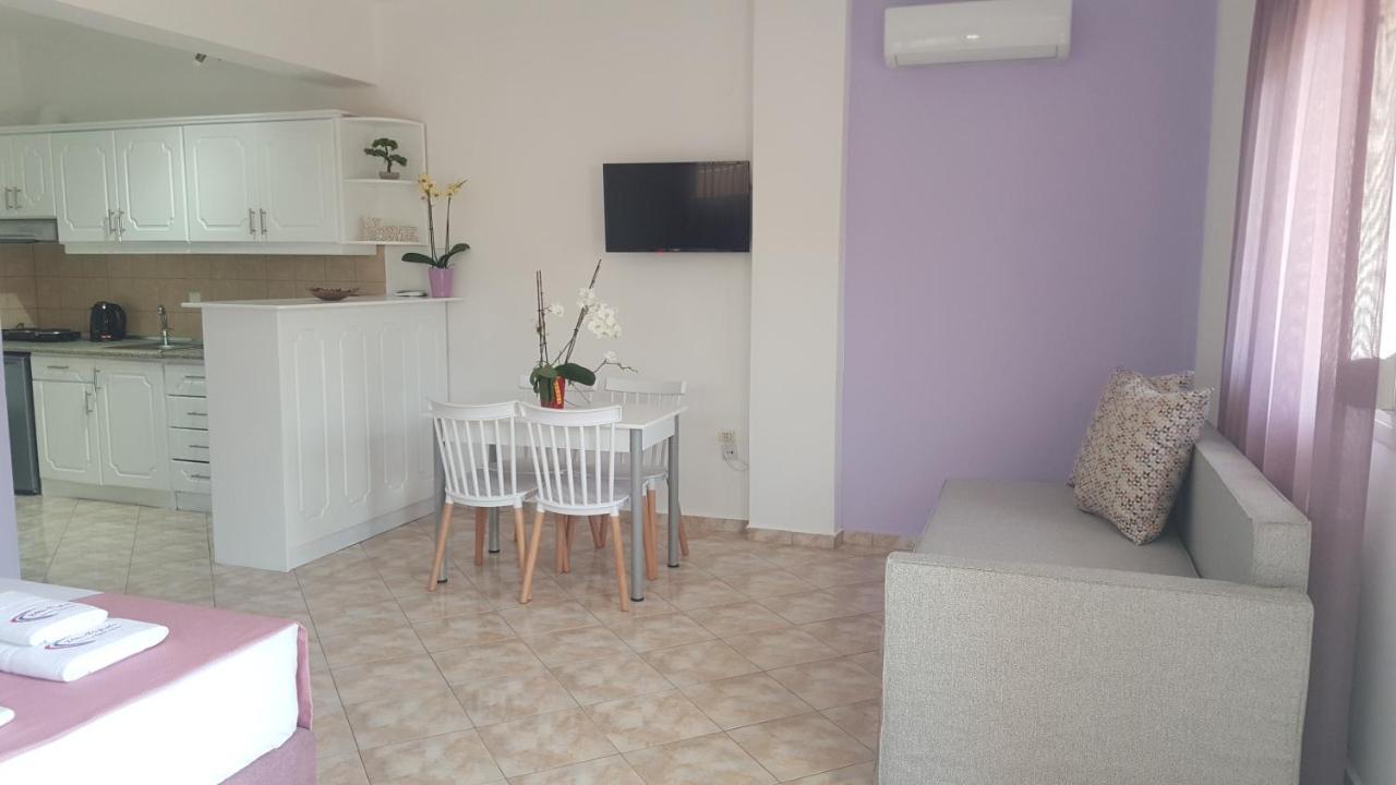 Villa Rafaela يميناريا المظهر الخارجي الصورة