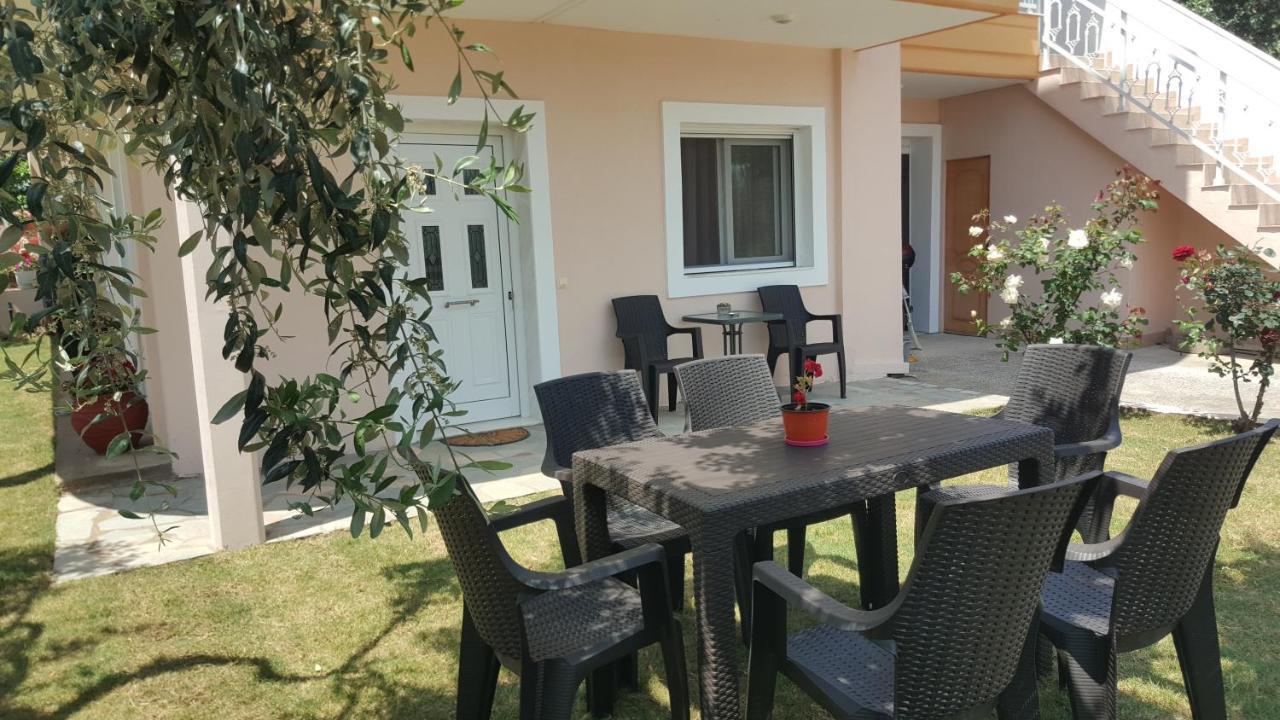 Villa Rafaela يميناريا المظهر الخارجي الصورة